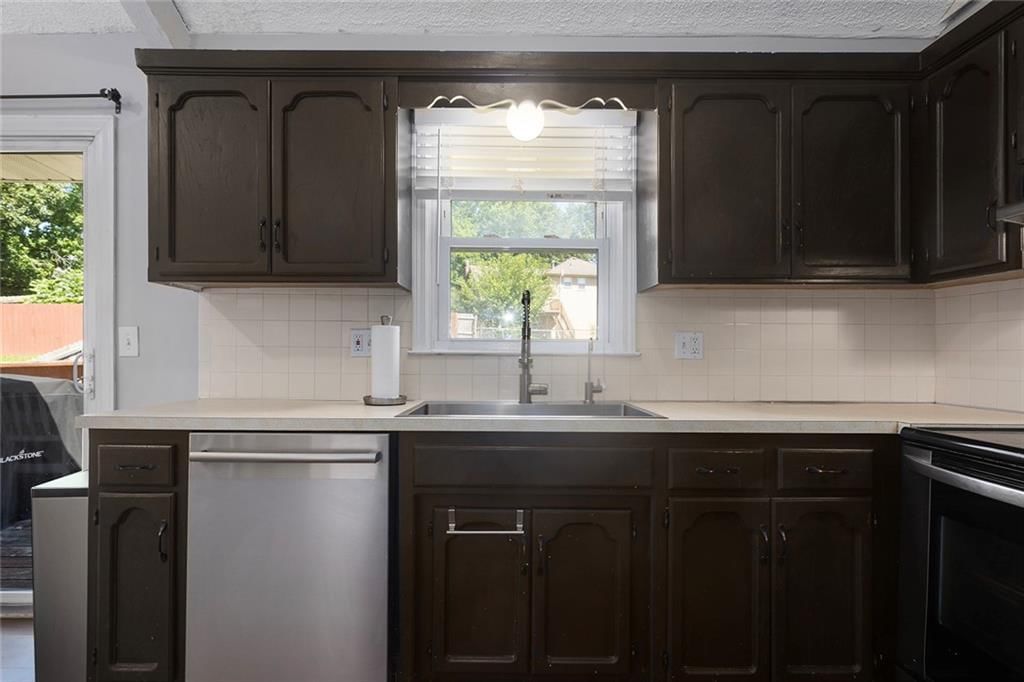 8031 N Garfield Street — photo 5
