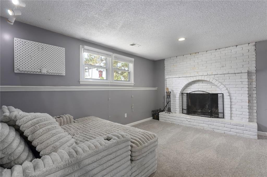 8031 N Garfield Street — photo 15