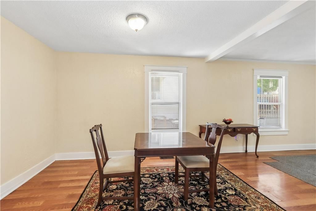424 N Brighton Avenue — photo 7
