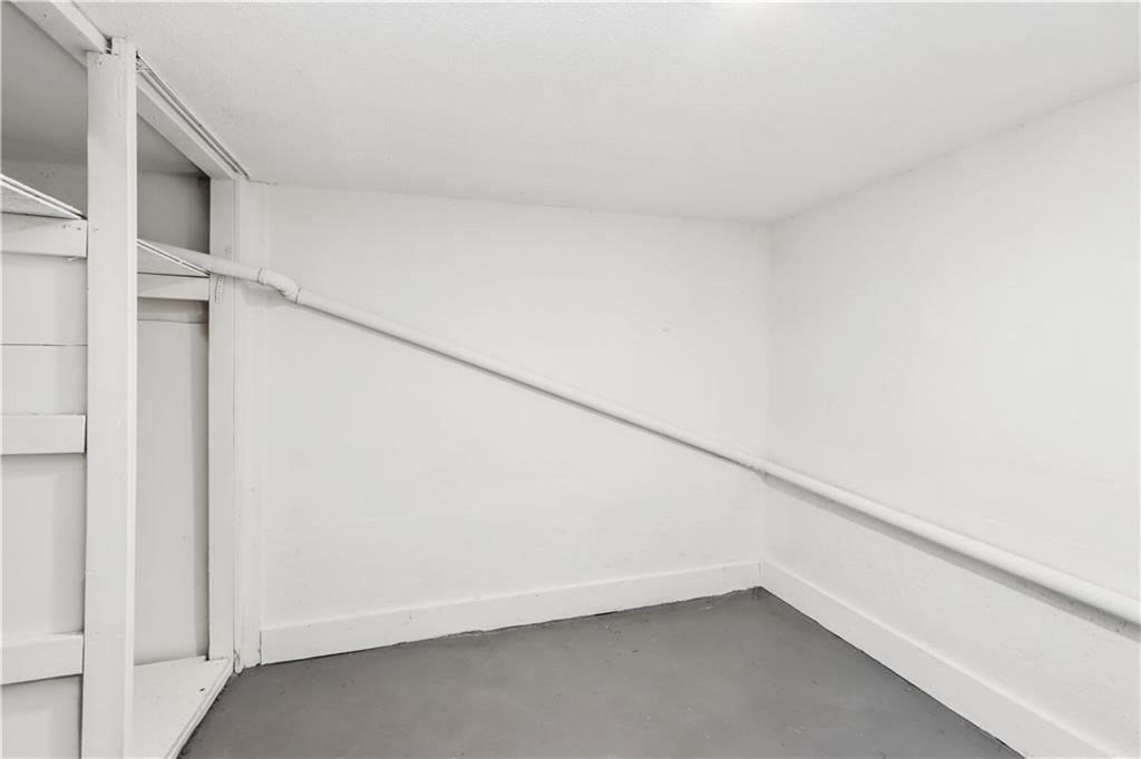 424 N Brighton Avenue — photo 16