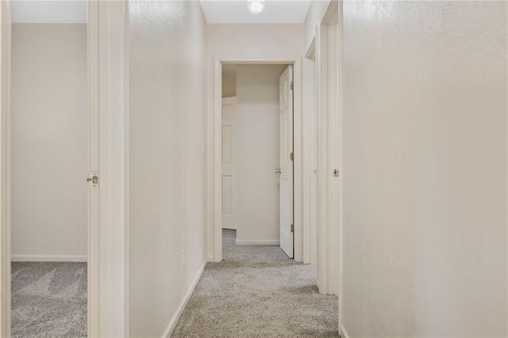 710 N Brown Street — photo 10