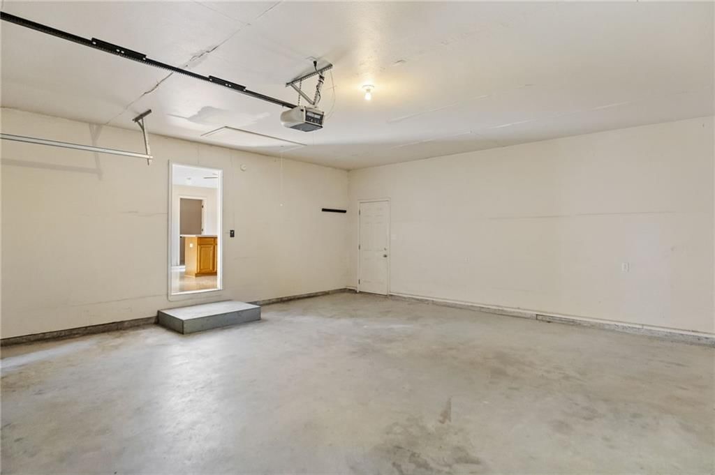 710 N Brown Street — photo 24