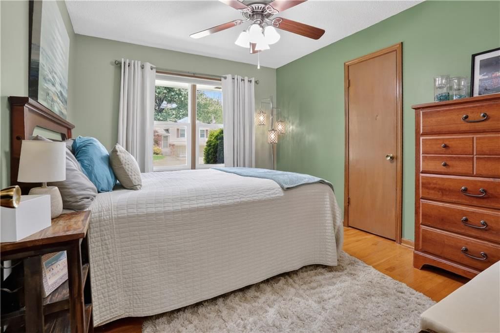 6107 Harvard Avenue — photo 13
