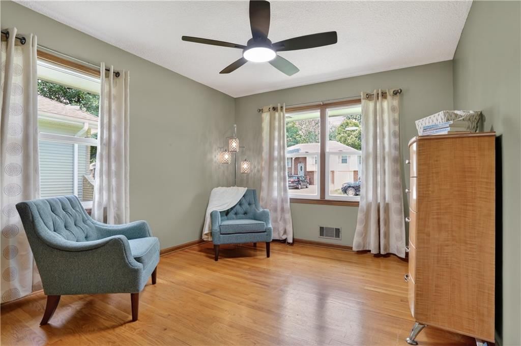 6107 Harvard Avenue — photo 14