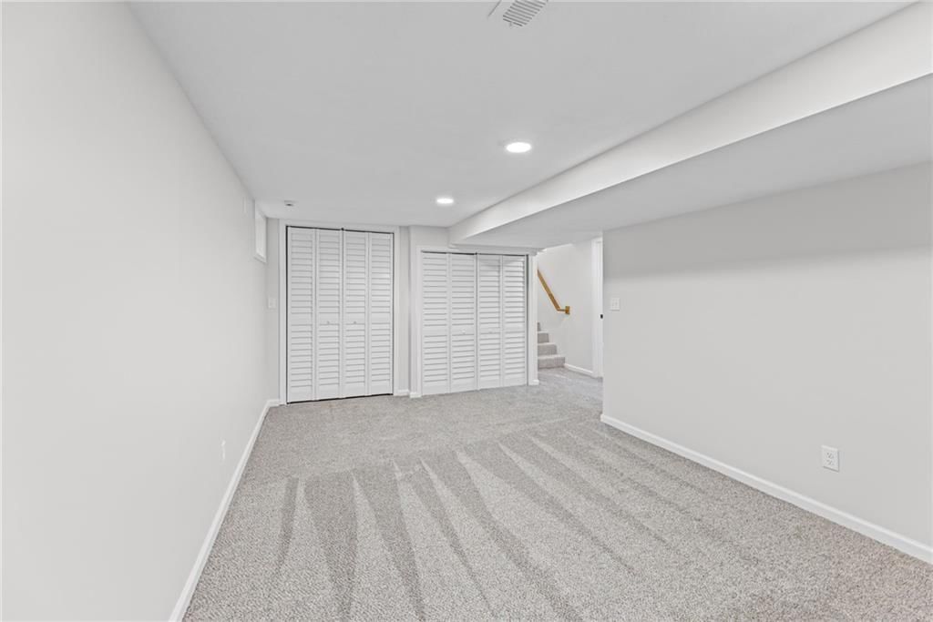 9724 Slater Lane — photo 32
