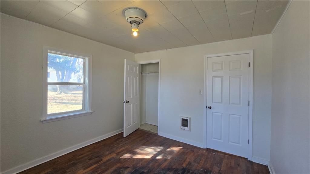 1114 Comstock Street — photo 9