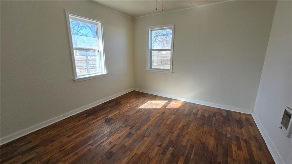 1114 Comstock Street — photo 10