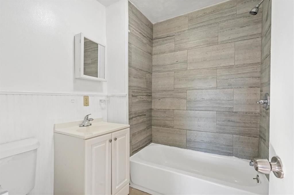 1900 Ewing Avenue — photo 18