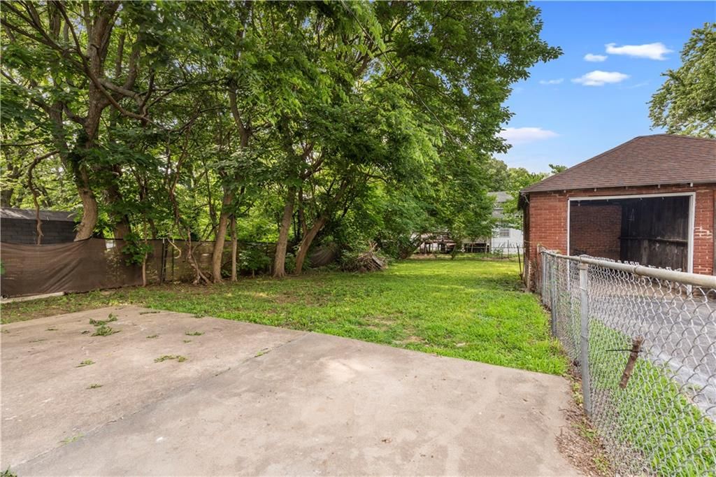 506 W Walnut Street — photo 4
