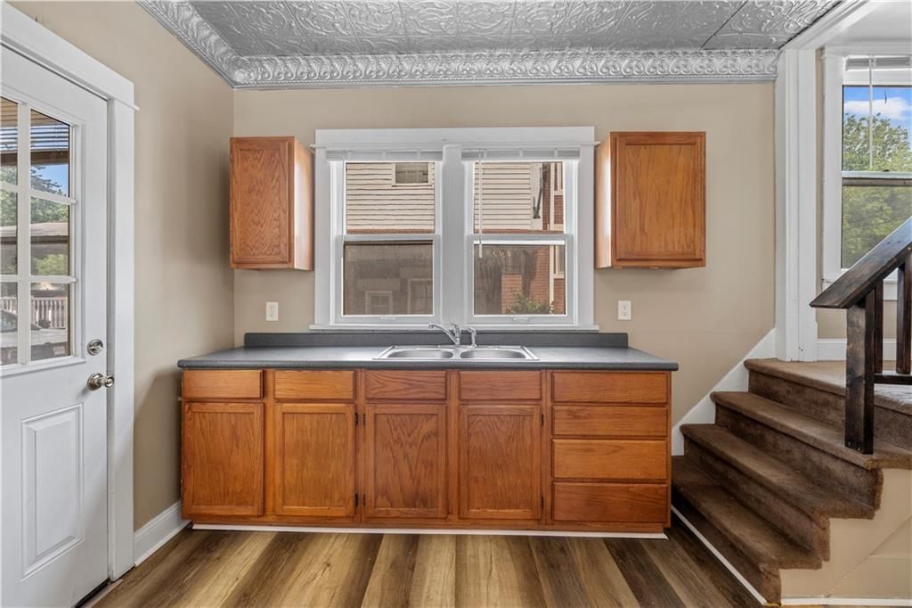 506 W Walnut Street — photo 19