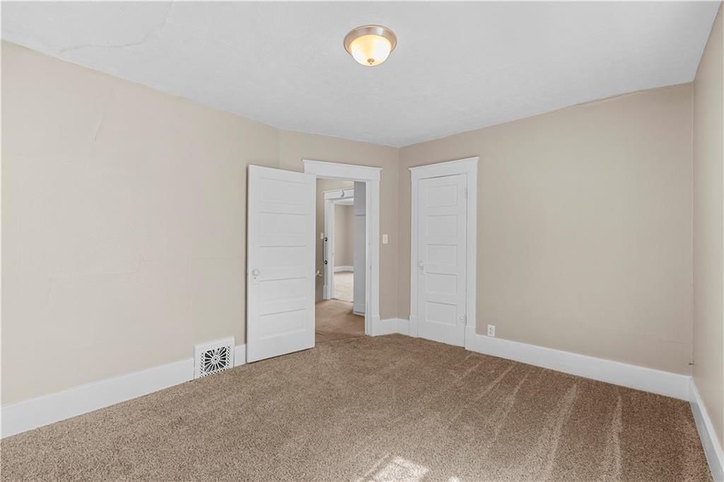 506 W Walnut Street — photo 32