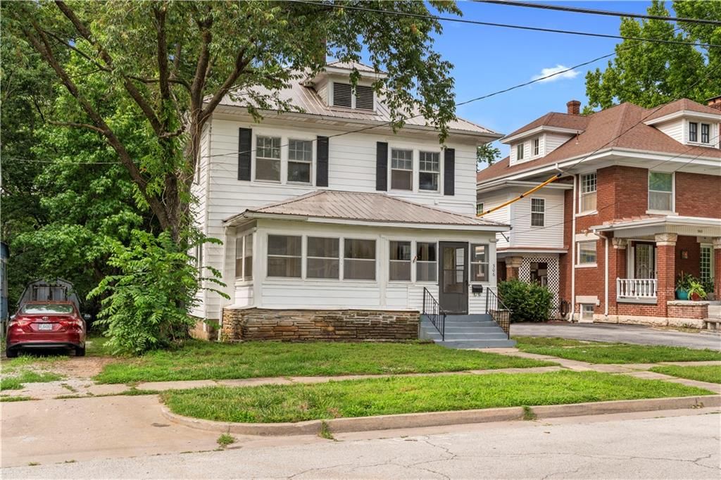 506 W Walnut Street — photo 42