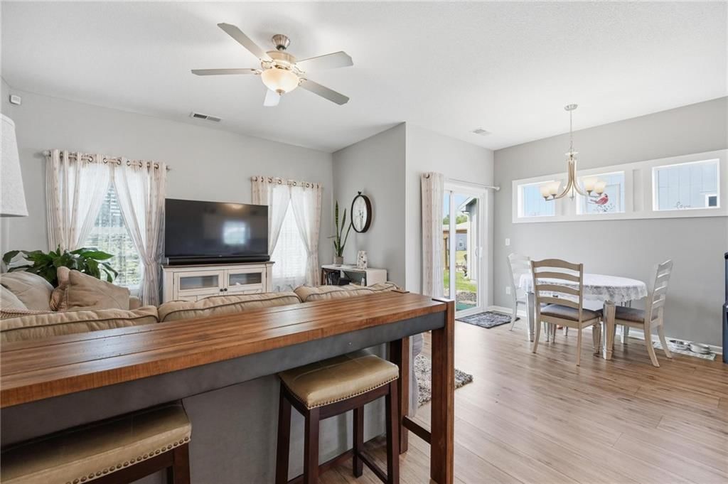 409 NE Ash Street — photo 12
