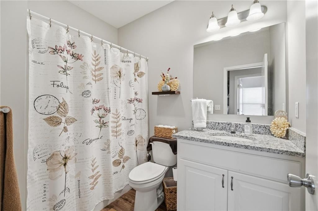 409 NE Ash Street — photo 20