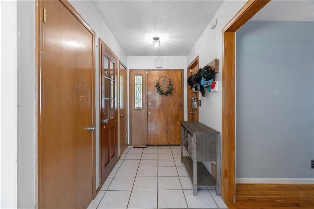 10719 Cypress Avenue — photo 9