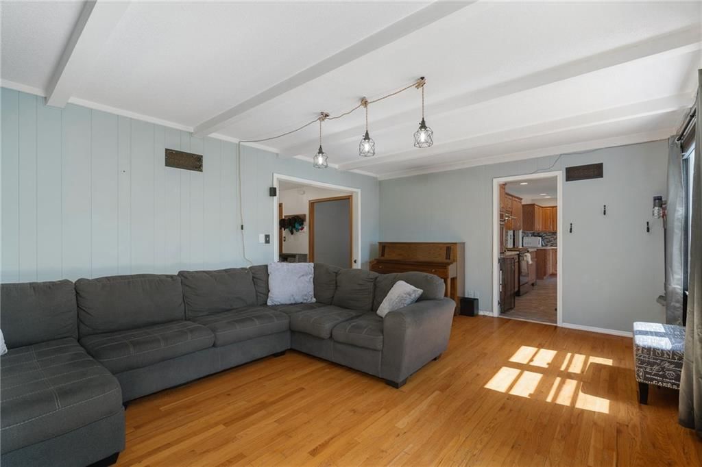 10719 Cypress Avenue — photo 11