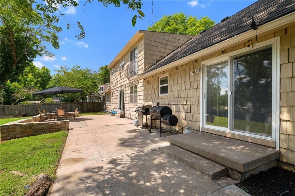 10719 Cypress Avenue — photo 37