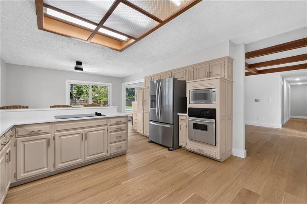 904 SW 44TH Street — photo 8