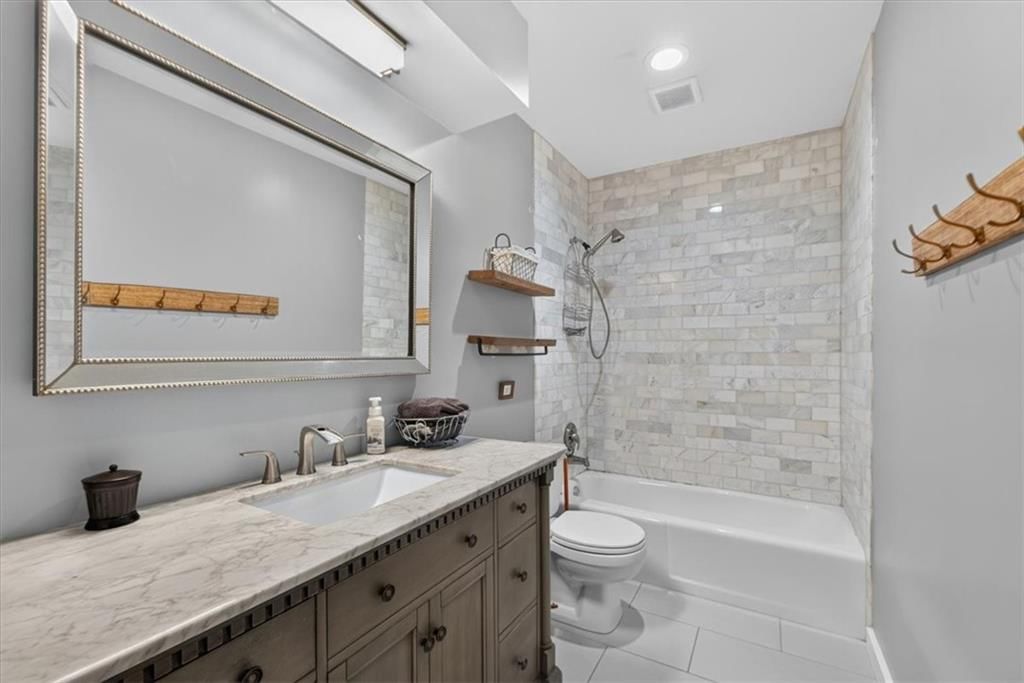 904 SW 44TH Street — photo 24