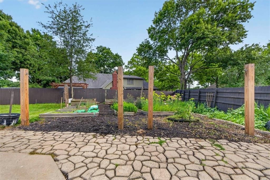 904 SW 44TH Street — photo 41