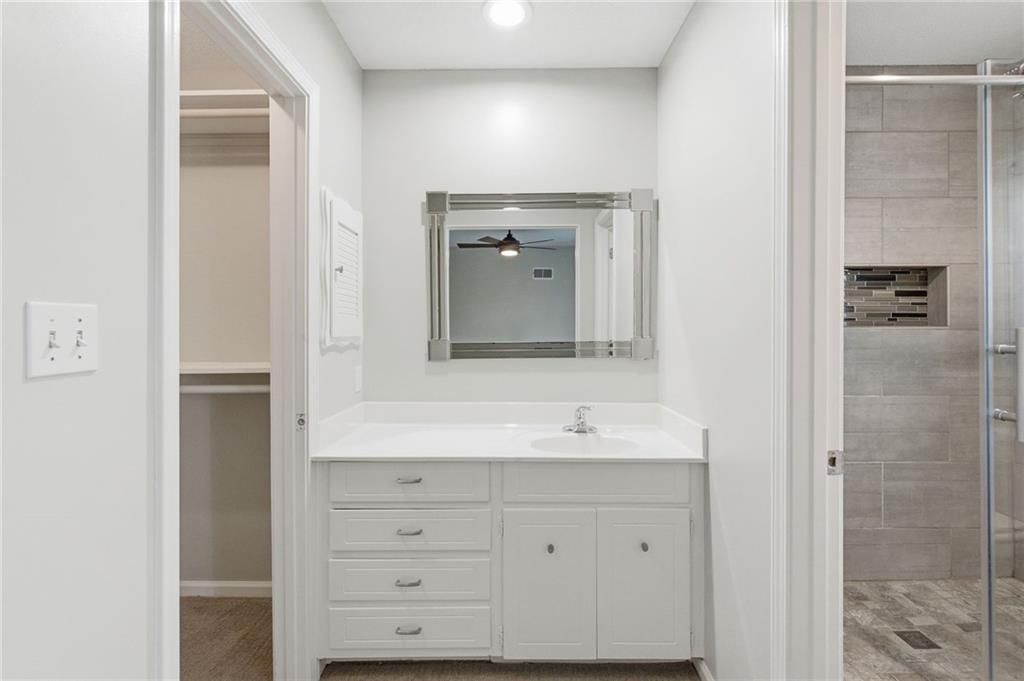10240 Conser Street — photo 19