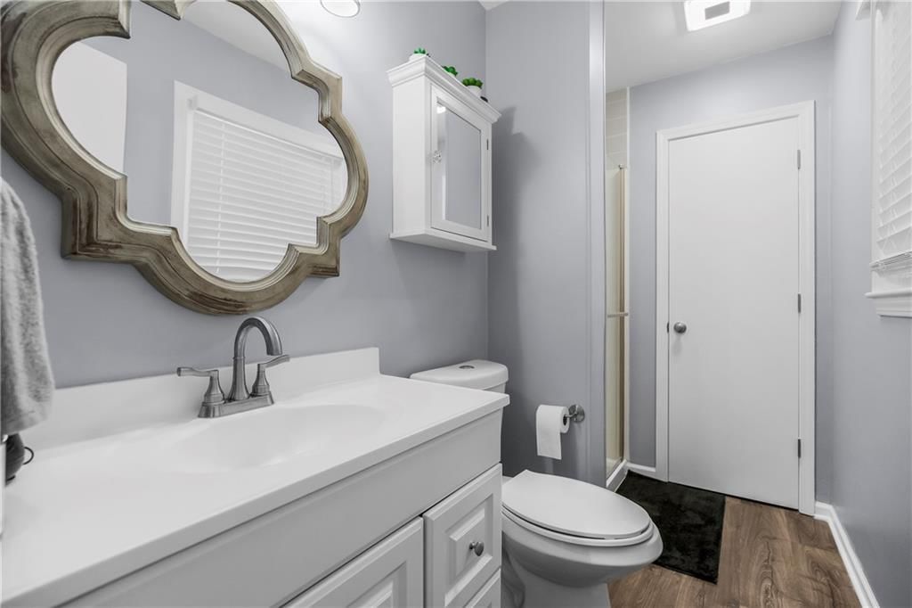 105 Continental Drive — photo 17