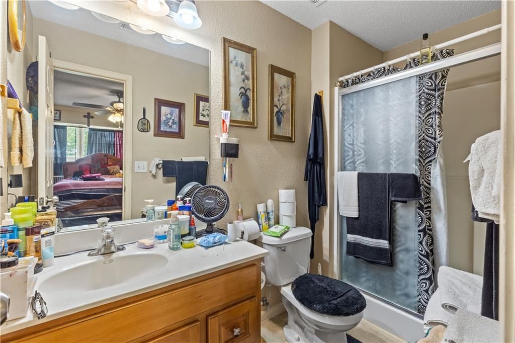 10563 E 46th Terrace — photo 8