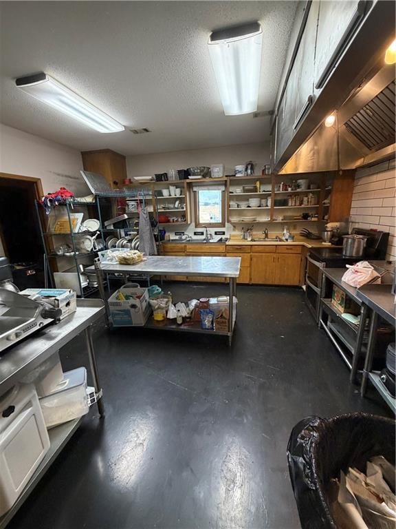 220 N MAIN Street — photo 8