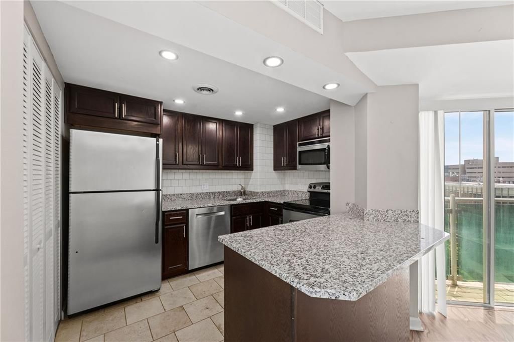 3838 Rainbow Boulevard — photo 30