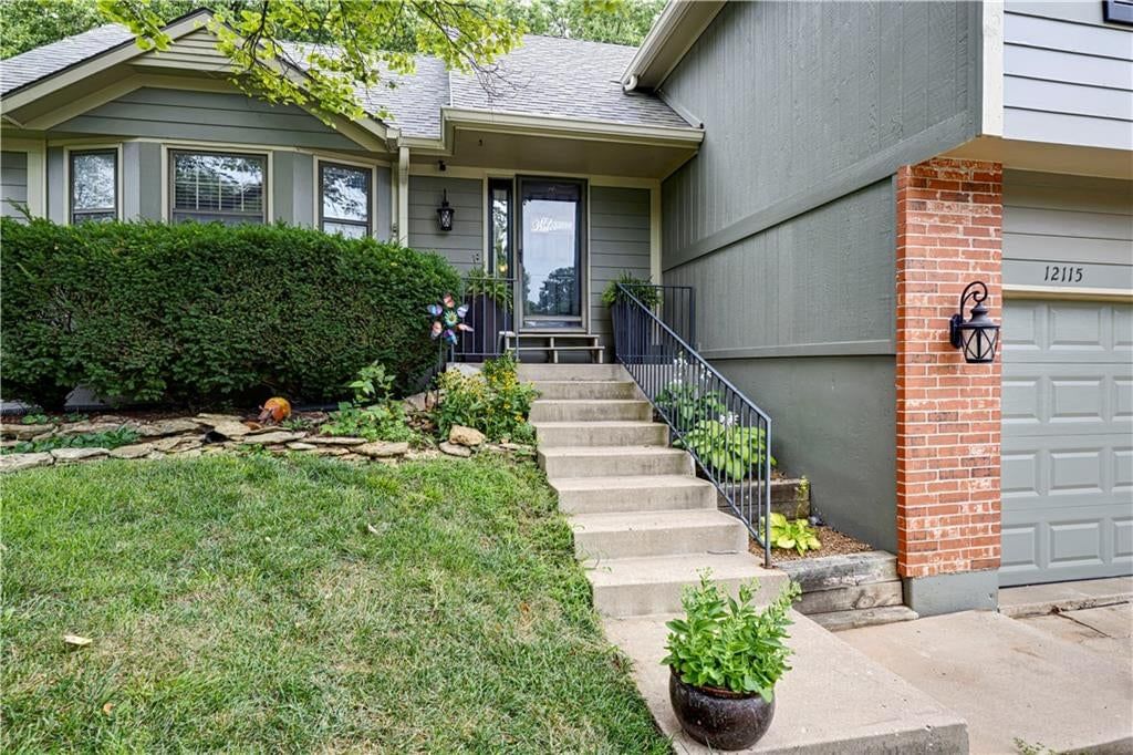 12115 S Alcan Street — photo 2
