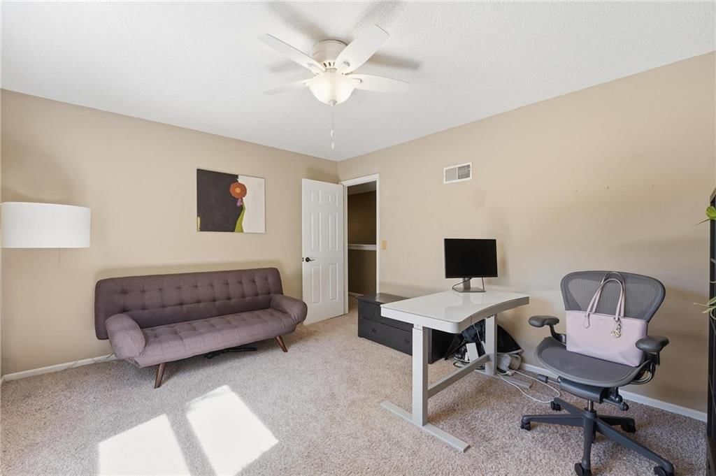 8201 N Oregon Drive — photo 32