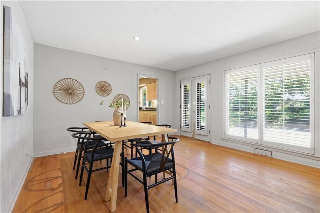 6332 Robinhood Drive — photo 8