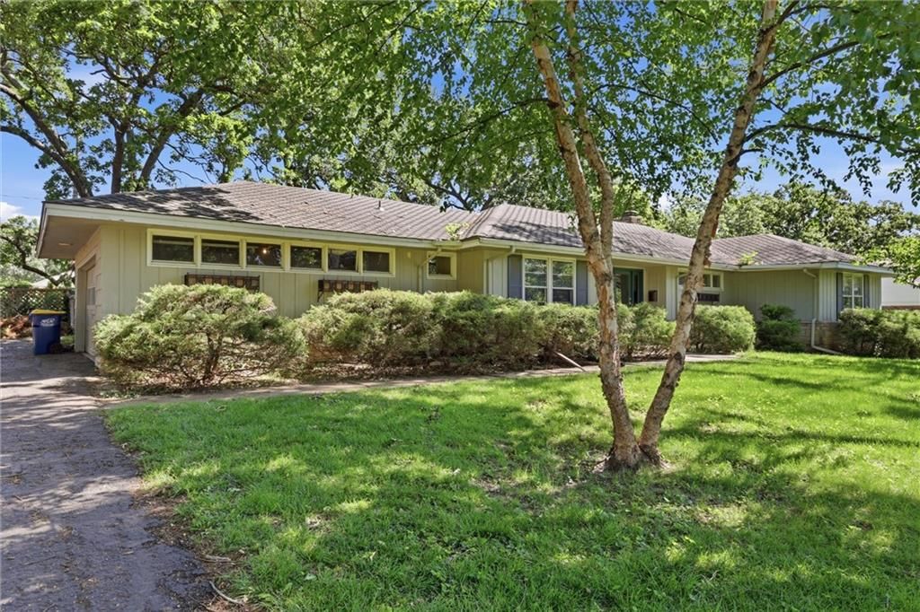 6332 Robinhood Drive — photo 29