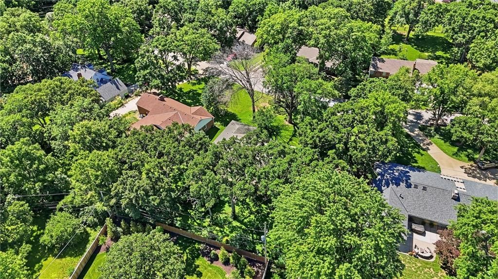6332 Robinhood Drive — photo 32