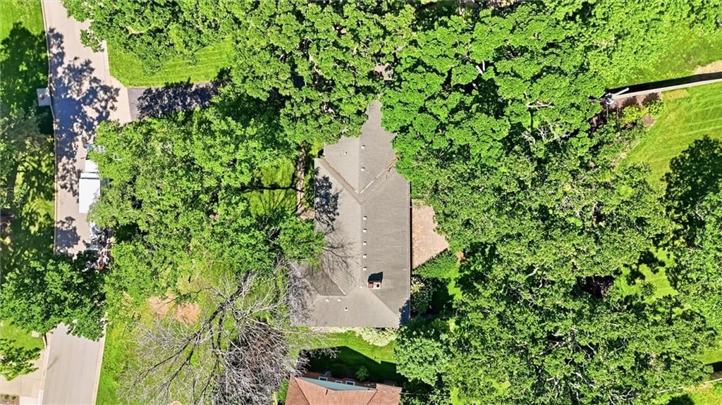 6332 Robinhood Drive — photo 35