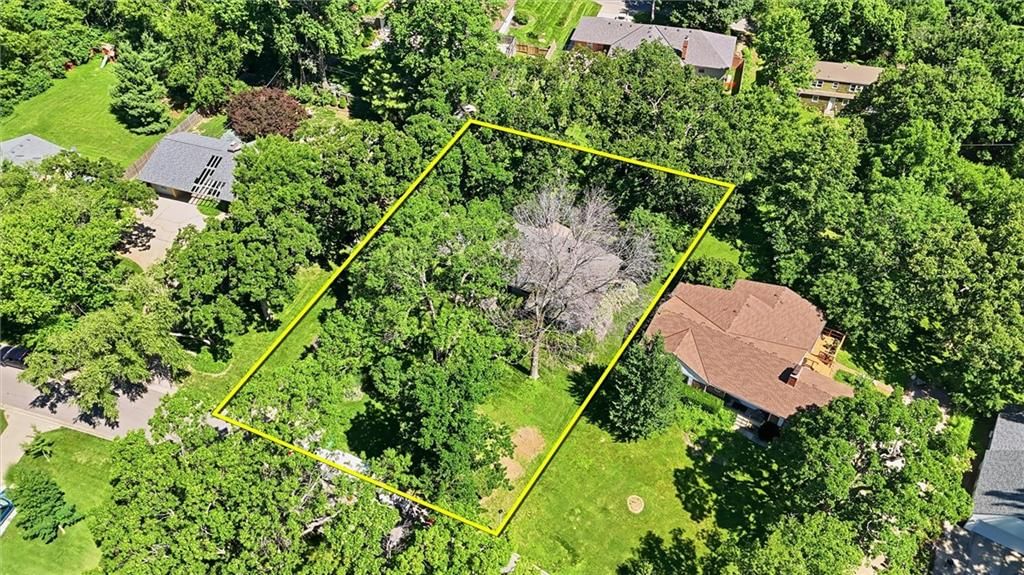 6332 Robinhood Drive — photo 36