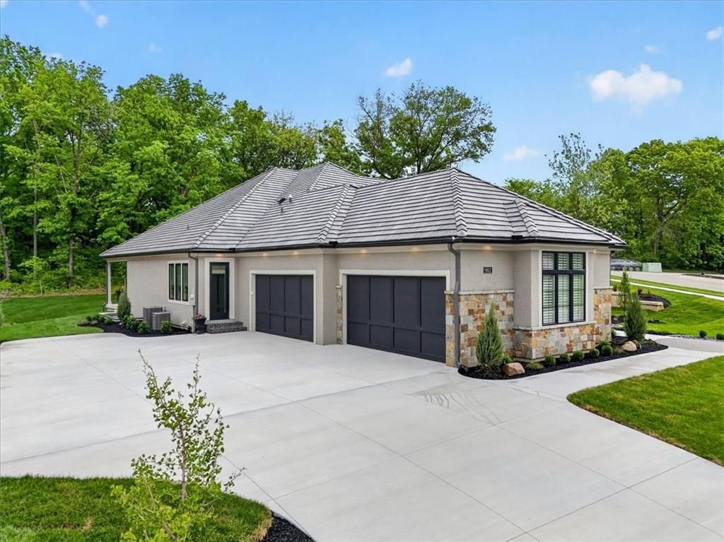 8612 Westridge Court — photo 3