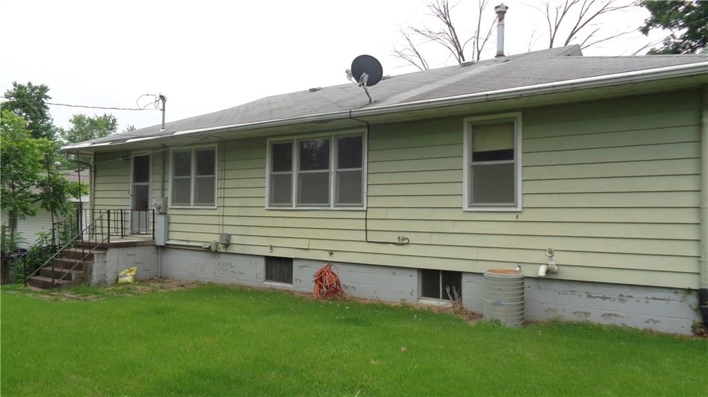 305 S Mitchell Street — photo 18