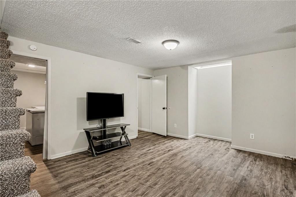 702 Howard Road — photo 19