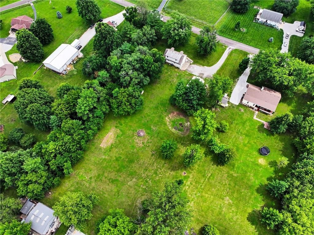 702 Howard Road — photo 26