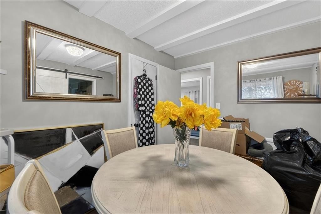 9504 Bennington Avenue — photo 14