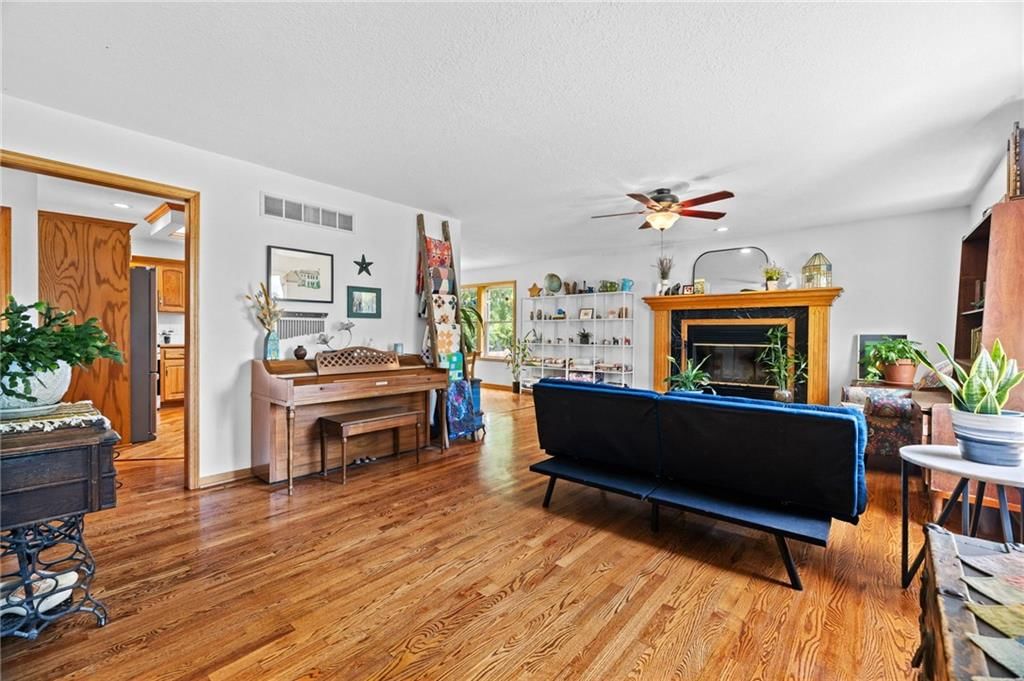 703 N Lincoln Street — photo 8