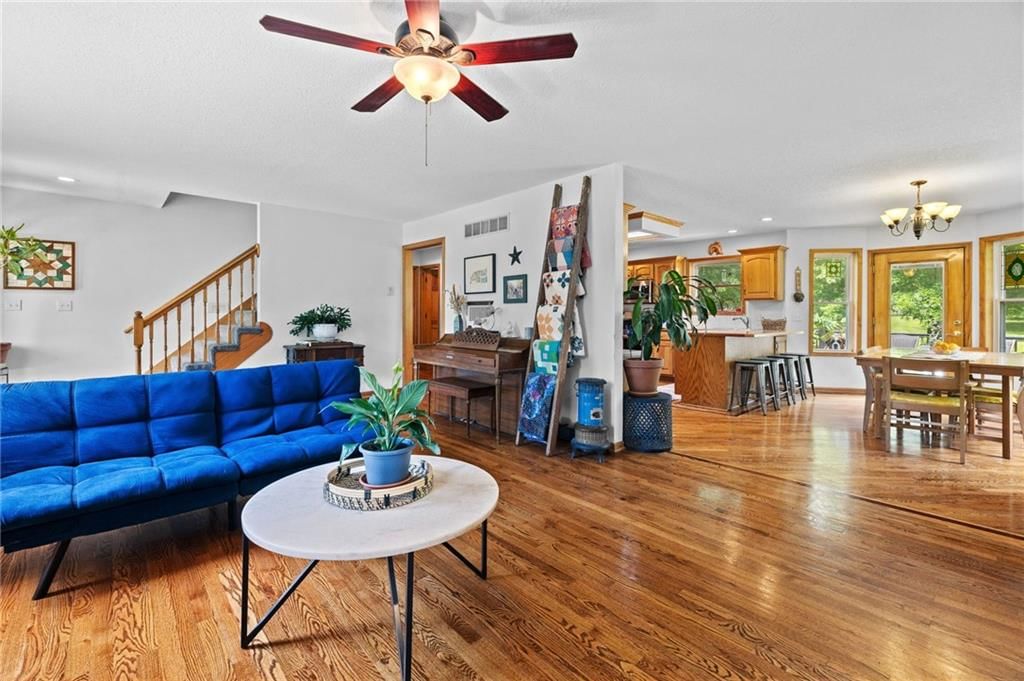 703 N Lincoln Street — photo 10