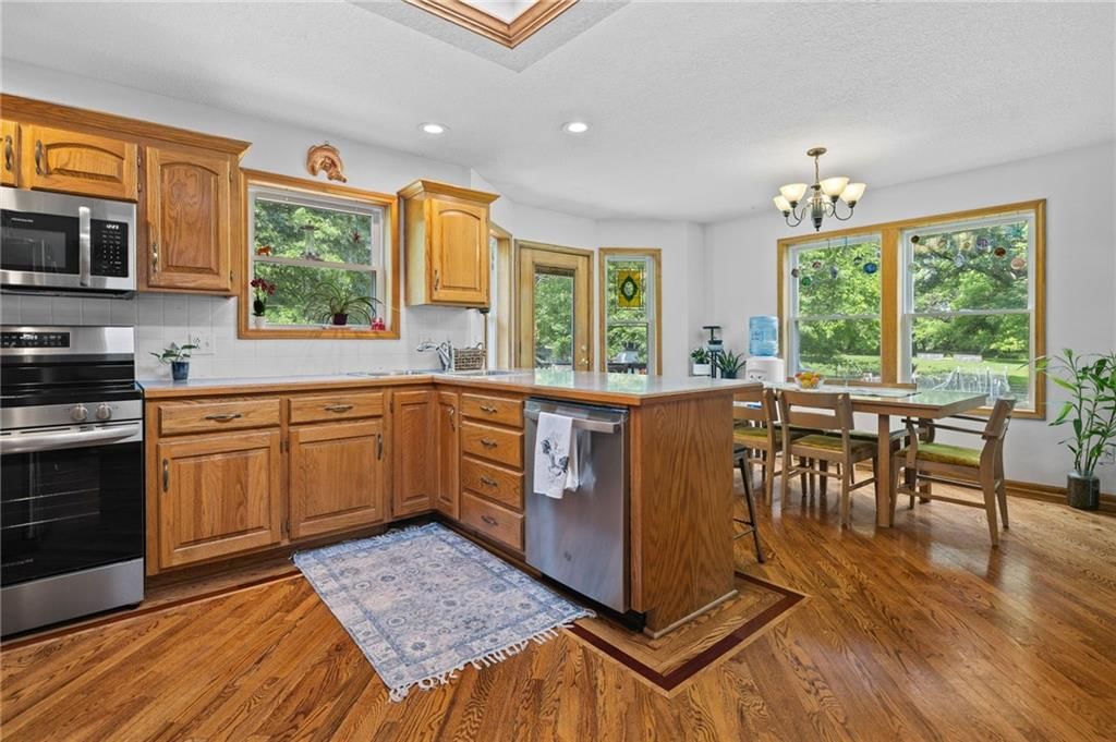 703 N Lincoln Street — photo 15