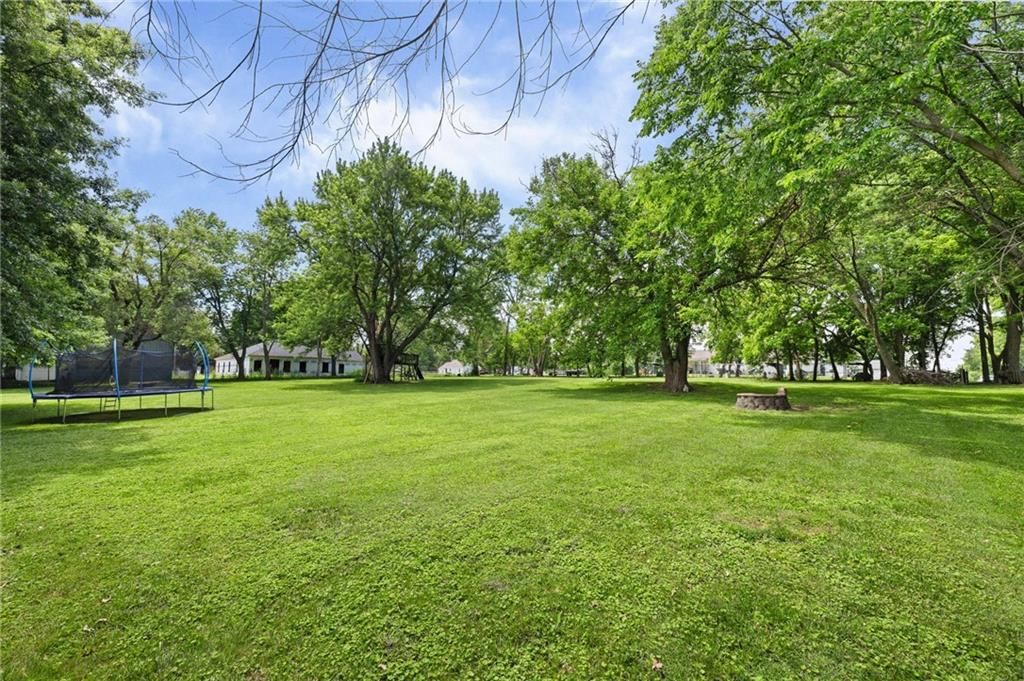 703 N Lincoln Street — photo 42