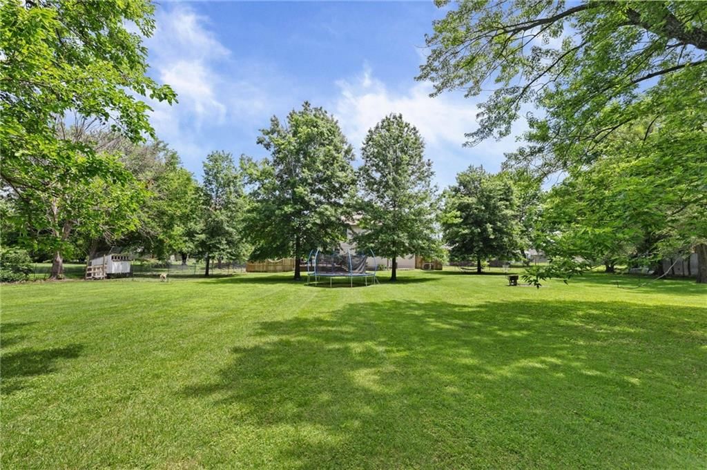 703 N Lincoln Street — photo 44