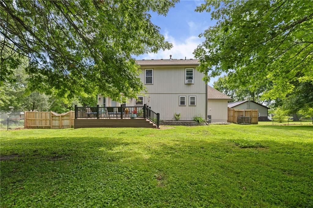 703 N Lincoln Street — photo 46