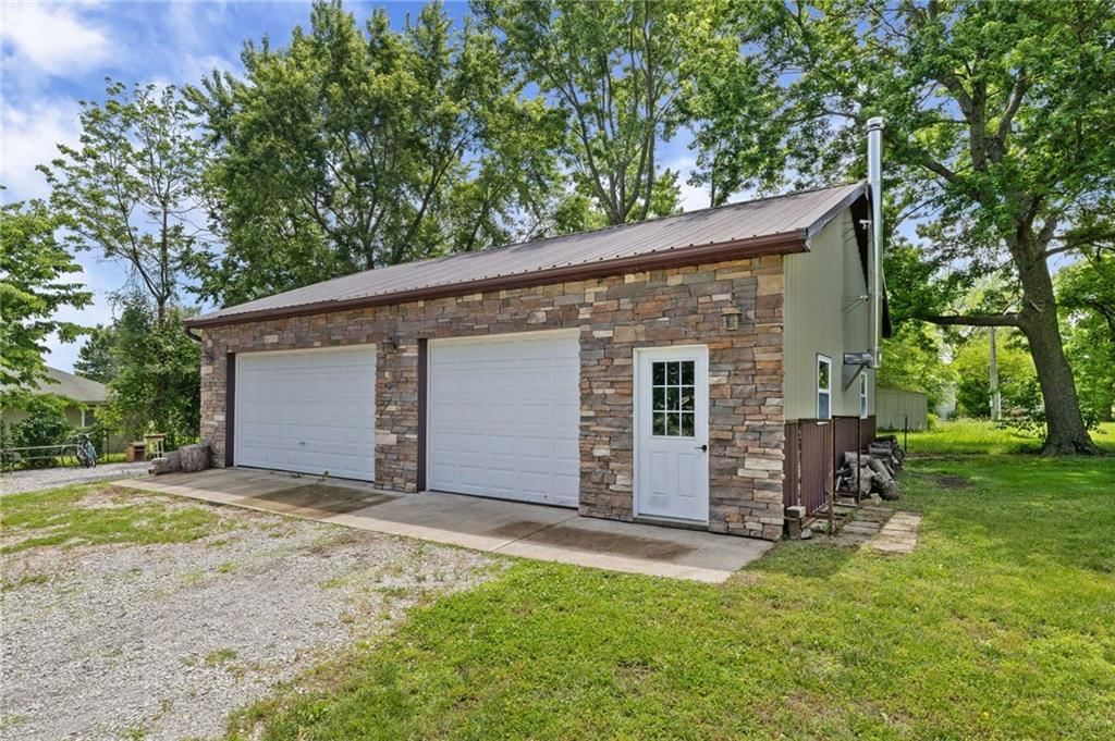 703 N Lincoln Street — photo 49