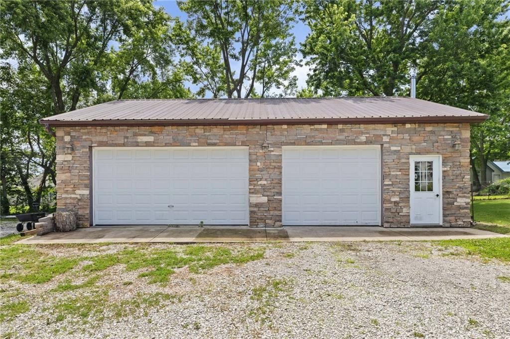 703 N Lincoln Street — photo 50