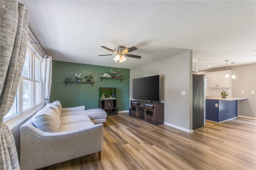 5817 N Colorado Avenue — photo 4